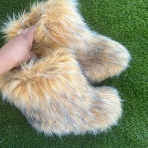 Faux Fur Winter Boots - Tan and Gray